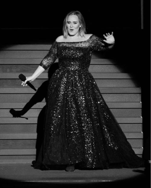 Adele (énekes) Wiki, életrajz, életkor, magasság, súly, barát, etnikum, gyermekek, nettó érték, tények