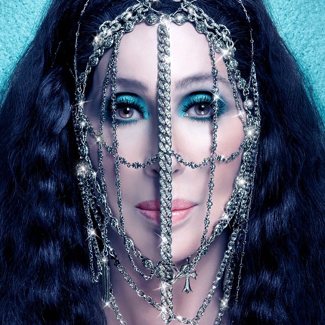 Cher (énekes) Wiki, Bio, életkor, magasság, súly, család, karrier, férj, gyerekek, nettó érték, tények