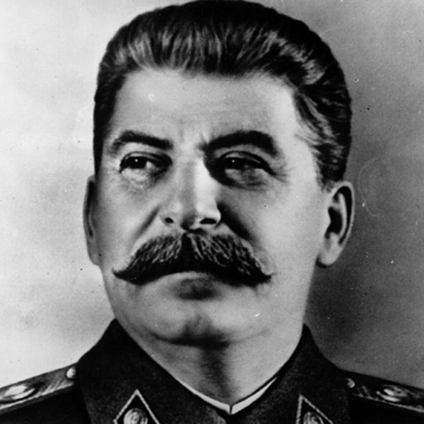Joseph Stalin (politik) Wiki, životopis, vek, výška, váha, manželka, deti, etnikum: 12 faktov o ňom